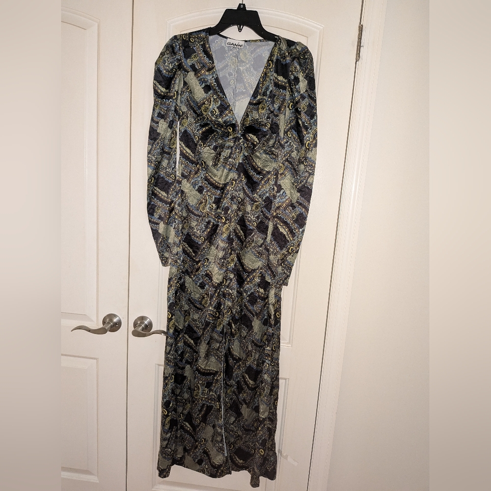 4S. NWT GANNI CRINKLED SATIN MAXI DRESS IN PAISLEY WEAVE BLACK - Picture 7 of 11